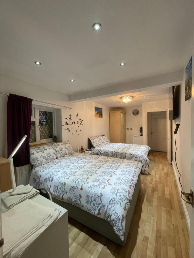 North Avenue Guest House Ltd, Heathrow Airport-Free Parking Hayes  Exterior photo