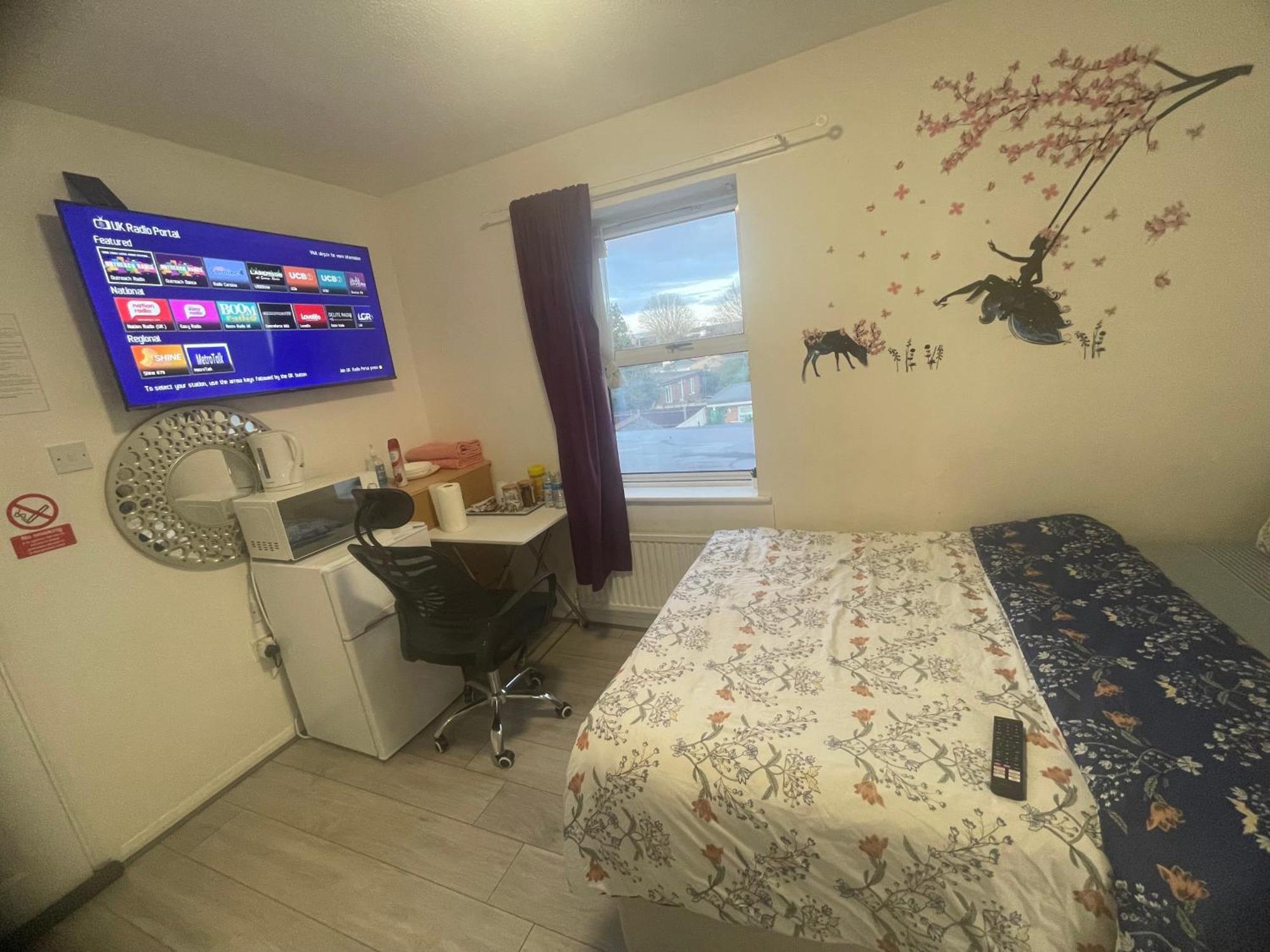 North Avenue Guest House Ltd, Heathrow Airport-Free Parking Hayes  Exterior photo