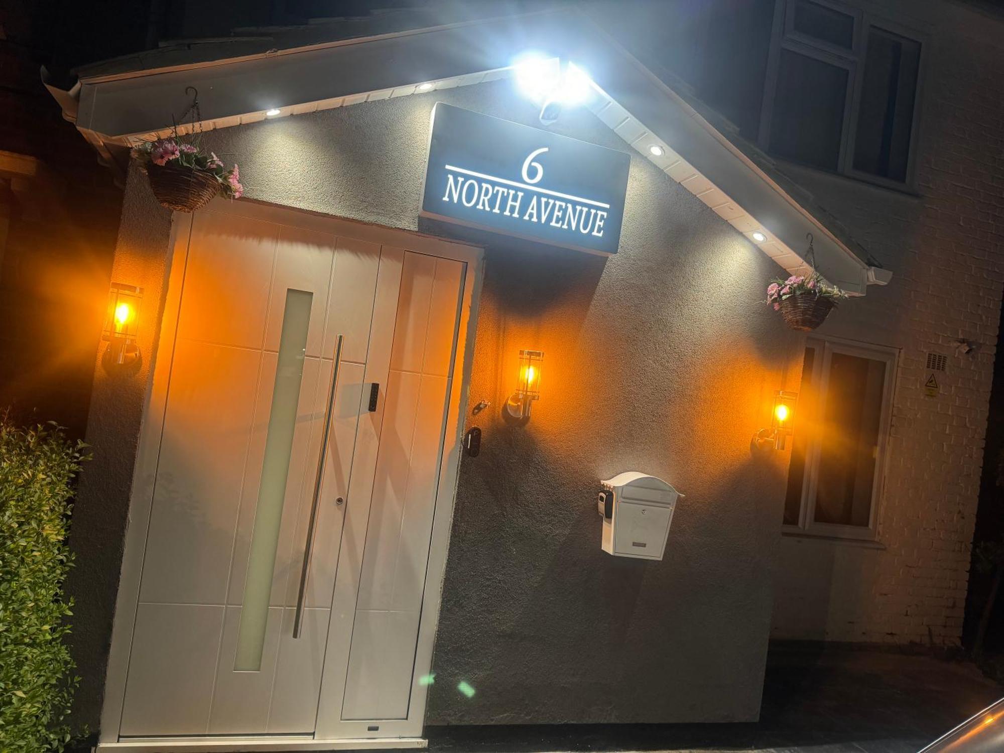 North Avenue Guest House Ltd, Heathrow Airport-Free Parking Hayes  Exterior photo